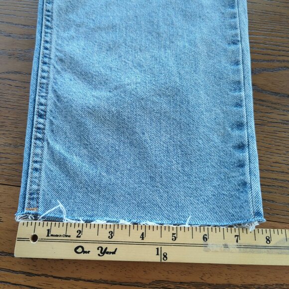 We The Free Women's Comfortable CRVY buttonfly high rise Jeans raw hem size 32 - Picture 16 of 16